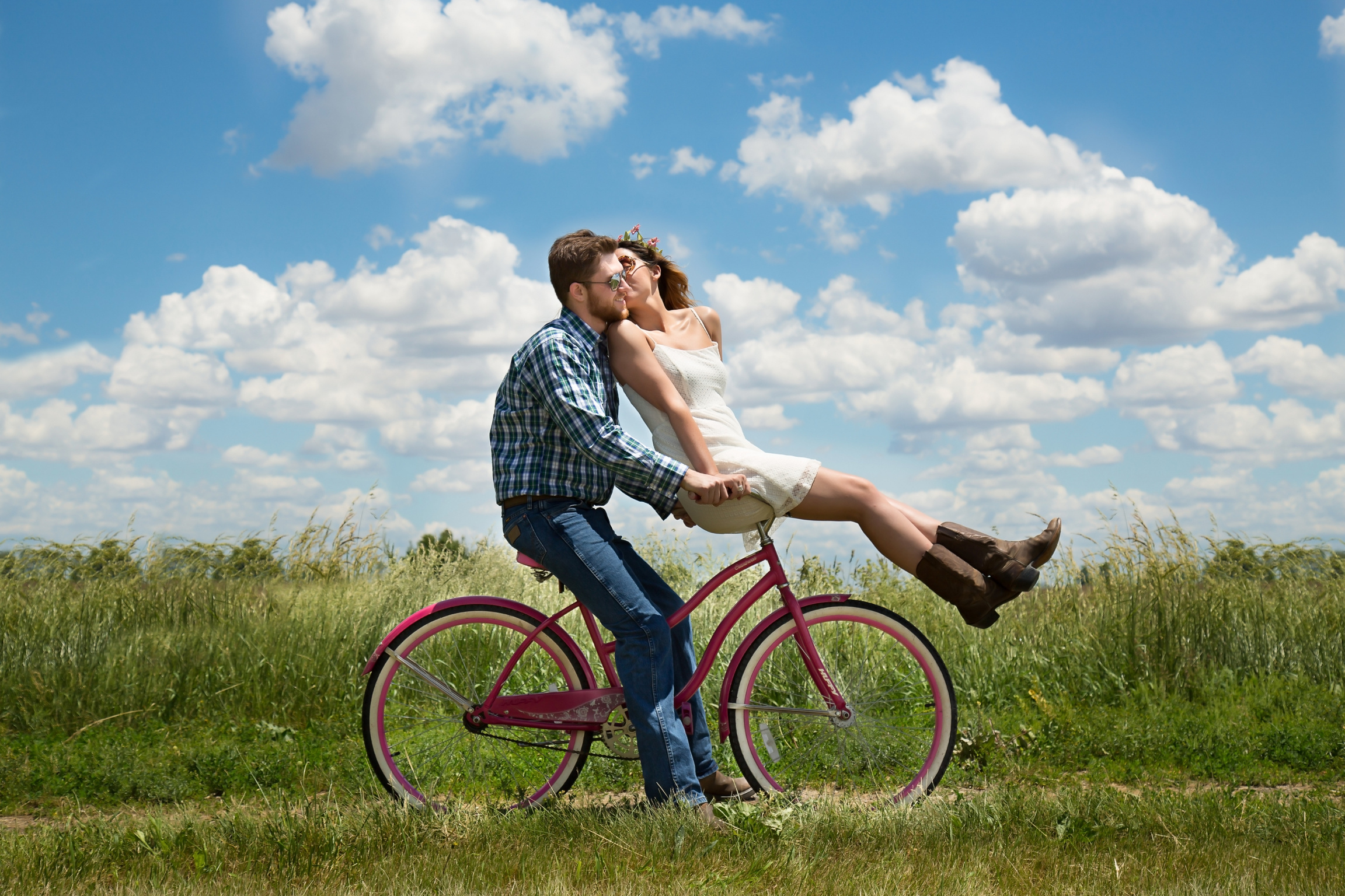 Couple Cycling in the Field